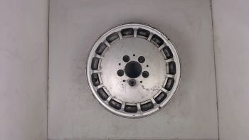 2014011102 Mercedes 15 Hole Wheel 6 x 15