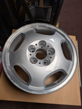2104010402 Mercedes Merak Wheel 7.5 x 16