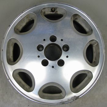 1404001402 Mercedes 8 Hole Wheel 7.5 x 16