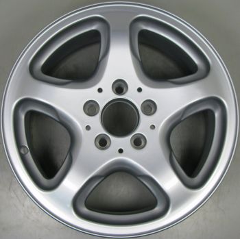 B66470533 Mercedes Acamar Wheel 8 x 16