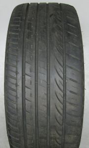 215 40 18 Headway HU901 Tyre X743A