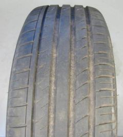 235 60 18 Champiro GT Radial Tyre Z6981